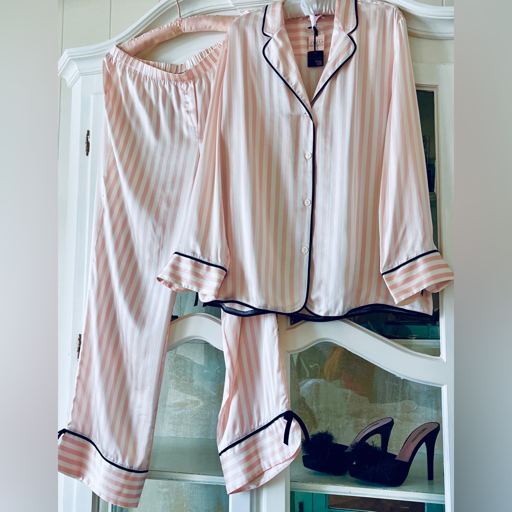 100% Pure Silk 2012 Pink White Stripe Signature Classic 2 Pc Heritage Pajamas L
